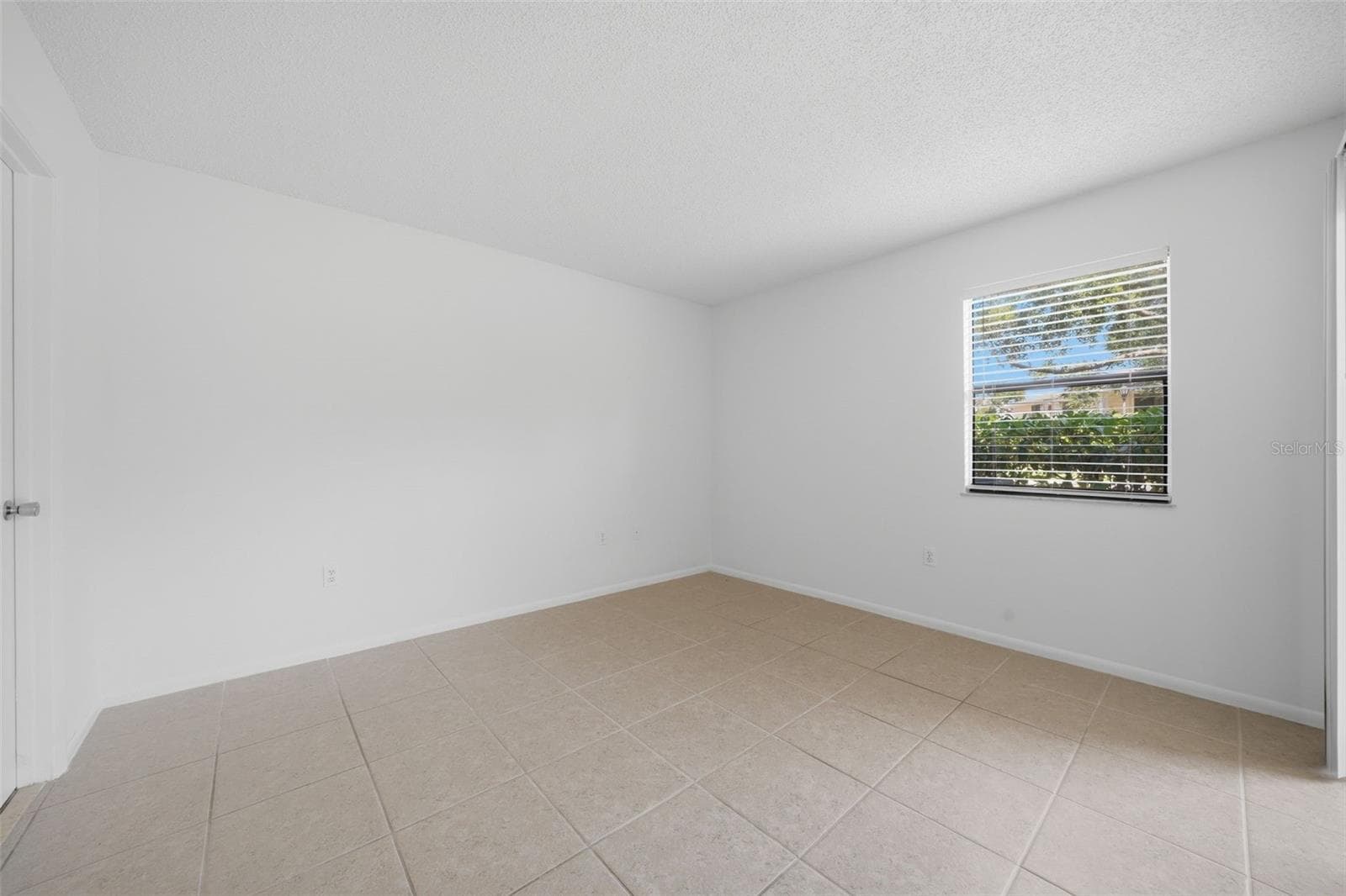 Primary bedrom - 3001 58TH AVE S #1005, ST PETERSBURG