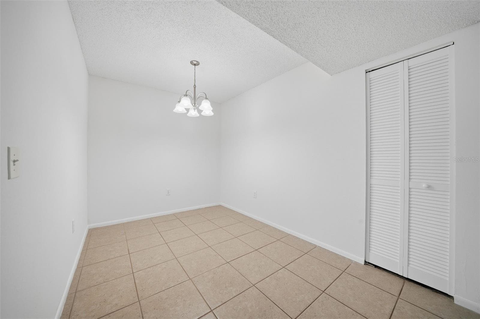 Dining room - 3001 58TH AVE S #1005, ST PETERSBURG