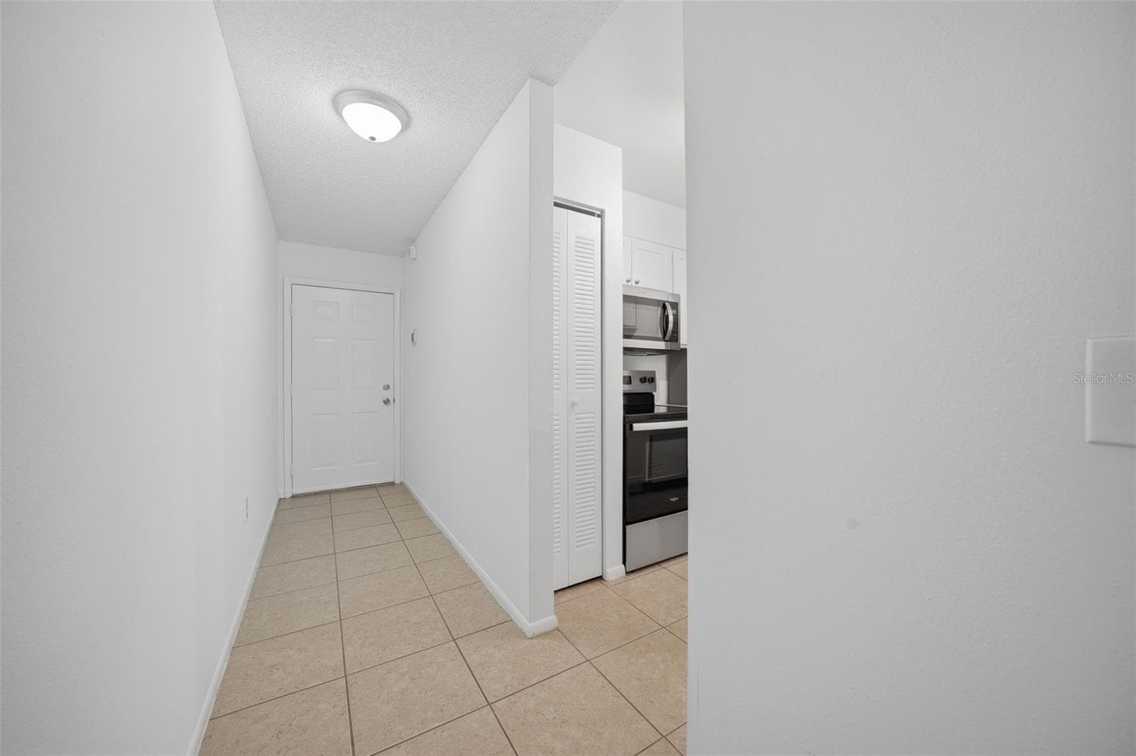 Front Entry - 3001 58TH AVE S #1005, ST PETERSBURG