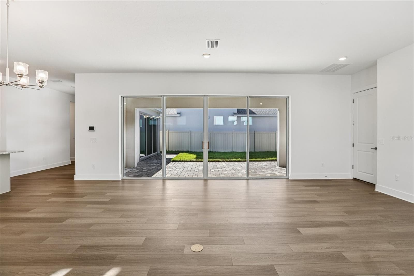 Single Family Residence at 10757 TORCHWOOD SEA WAY, SAN ANTONIO, photo 4 of 47
