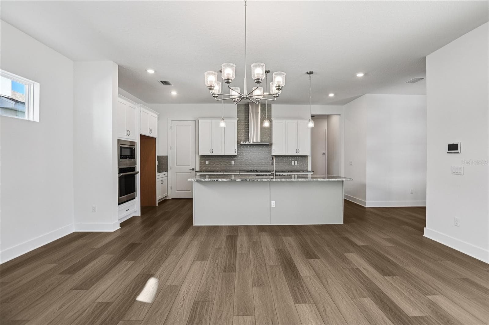 Single Family Residence at 10757 TORCHWOOD SEA WAY, SAN ANTONIO, photo 9 of 47