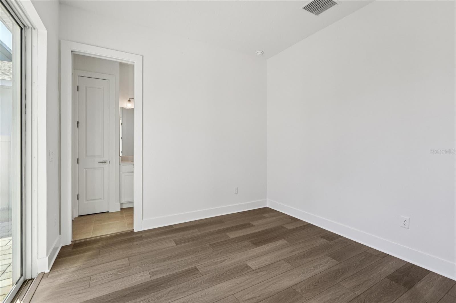 Single Family Residence at 10757 TORCHWOOD SEA WAY, SAN ANTONIO, photo 16 of 47