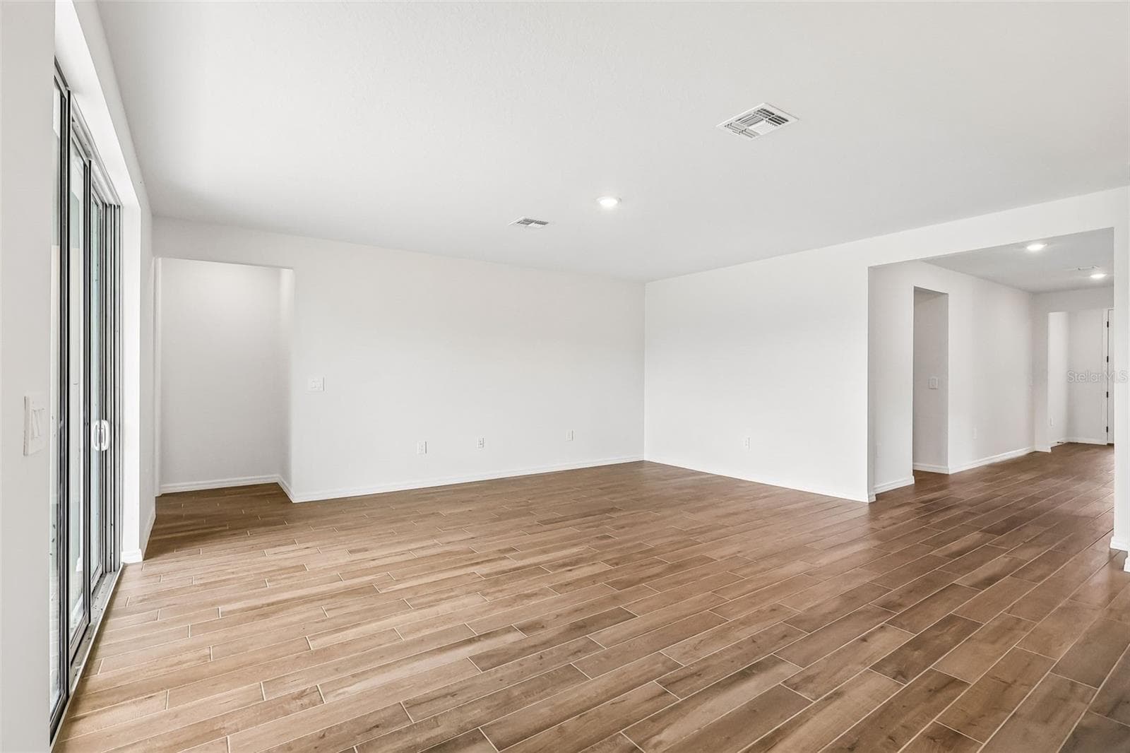 Single Family Residence at 3335 ORCHARD LOOP, BARTOW, photo 8 of 47