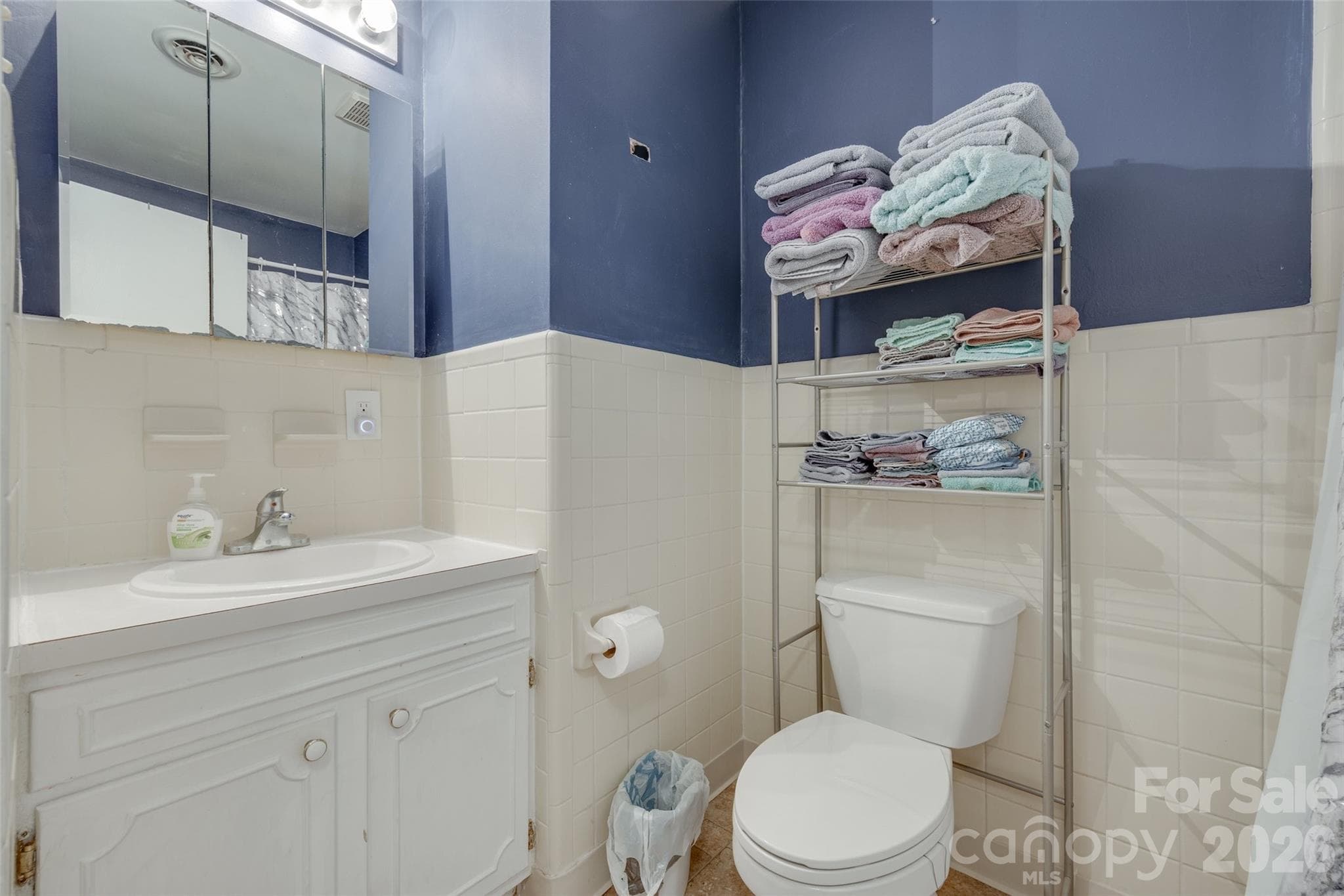 Single Family Residence at 679 Fairforest Road, Chester, photo 13 of 30
