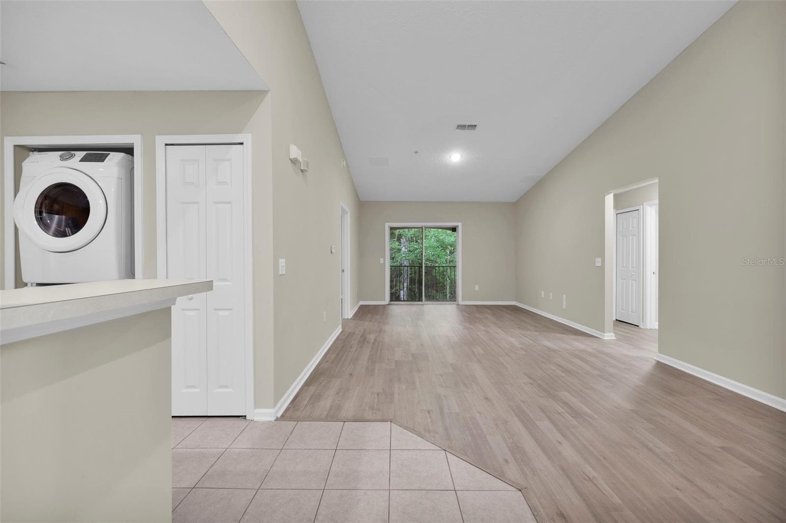Condominium at 6111 MAGGIES CIR #110, JACKSONVILLE, photo 13 of 44