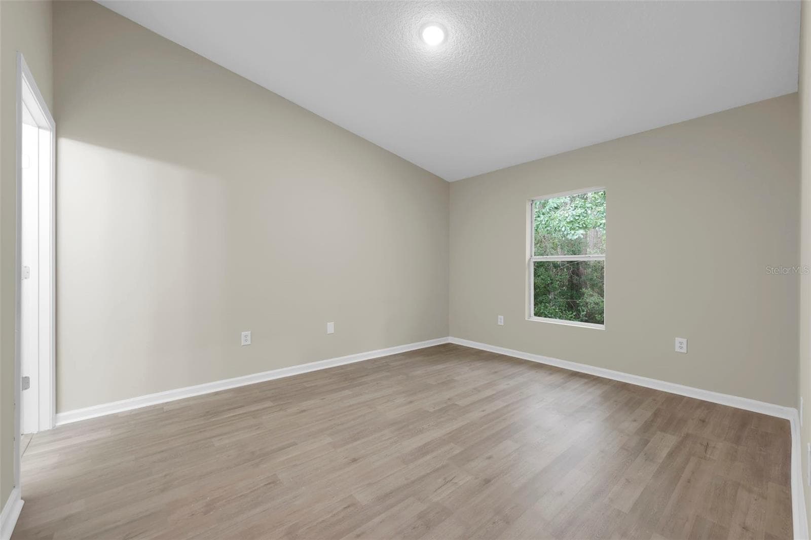 Condominium at 6111 MAGGIES CIR #110, JACKSONVILLE, photo 20 of 44