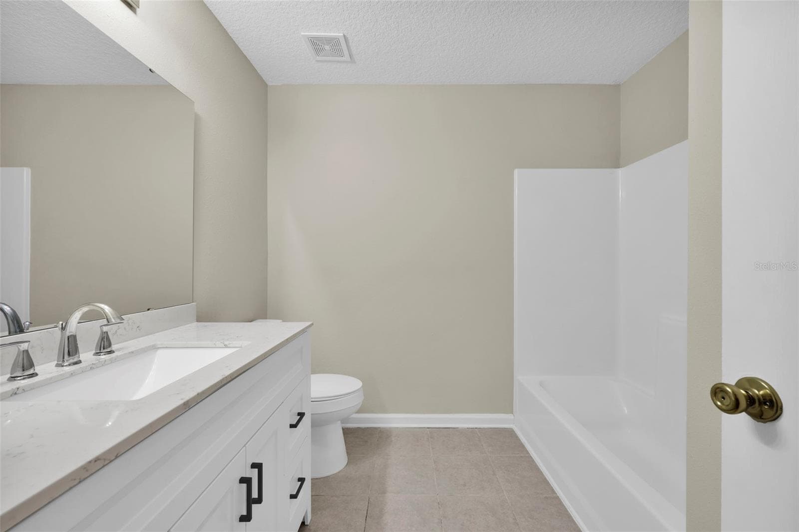 Condominium at 6111 MAGGIES CIR #110, JACKSONVILLE, photo 26 of 44