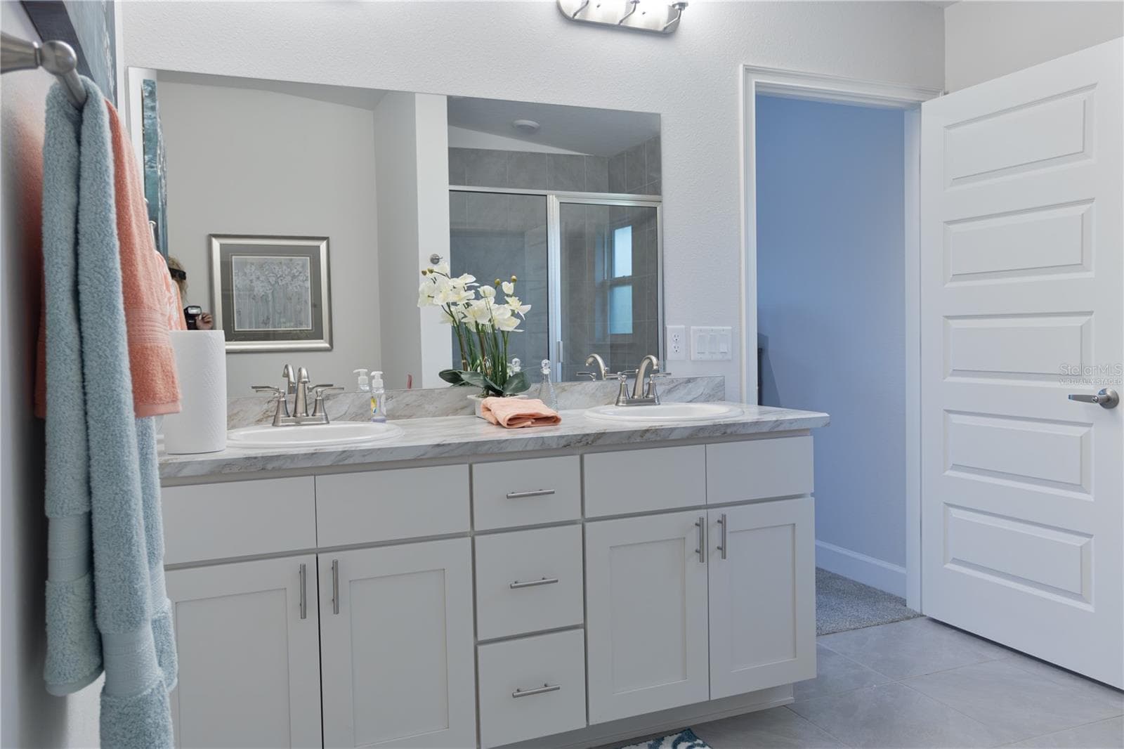 One or more photos may be virtually staged. Actual home shown; finishes, colors, and features may vary. - 1841 N ROBERTS TRL, BELL