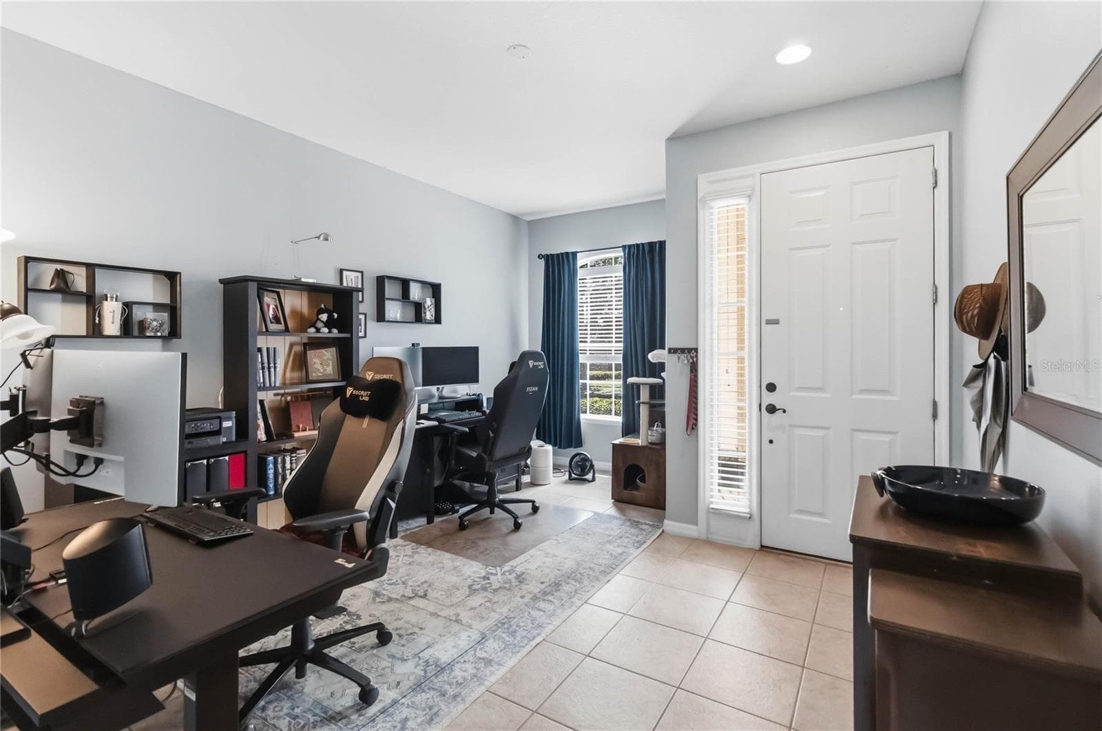 First floor formal living room/office facing front door - 534 TERRACE SPRING DR, ORLANDO