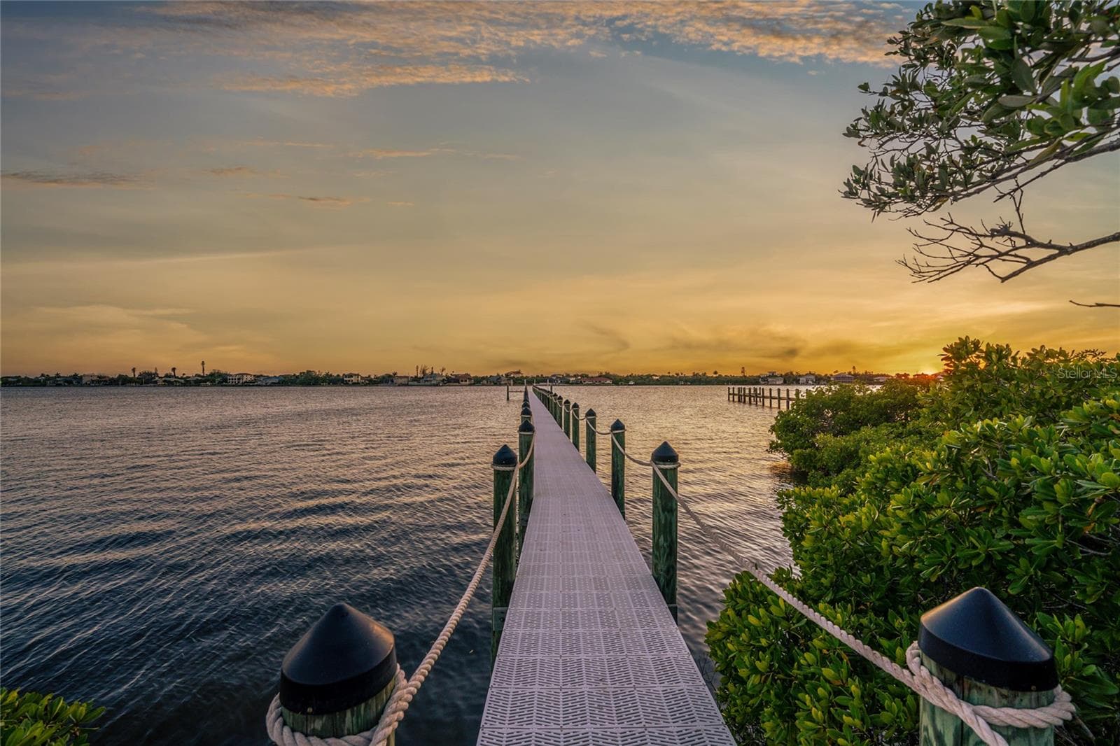 Shared Dock - BAYSHORE DR, ENGLEWOOD