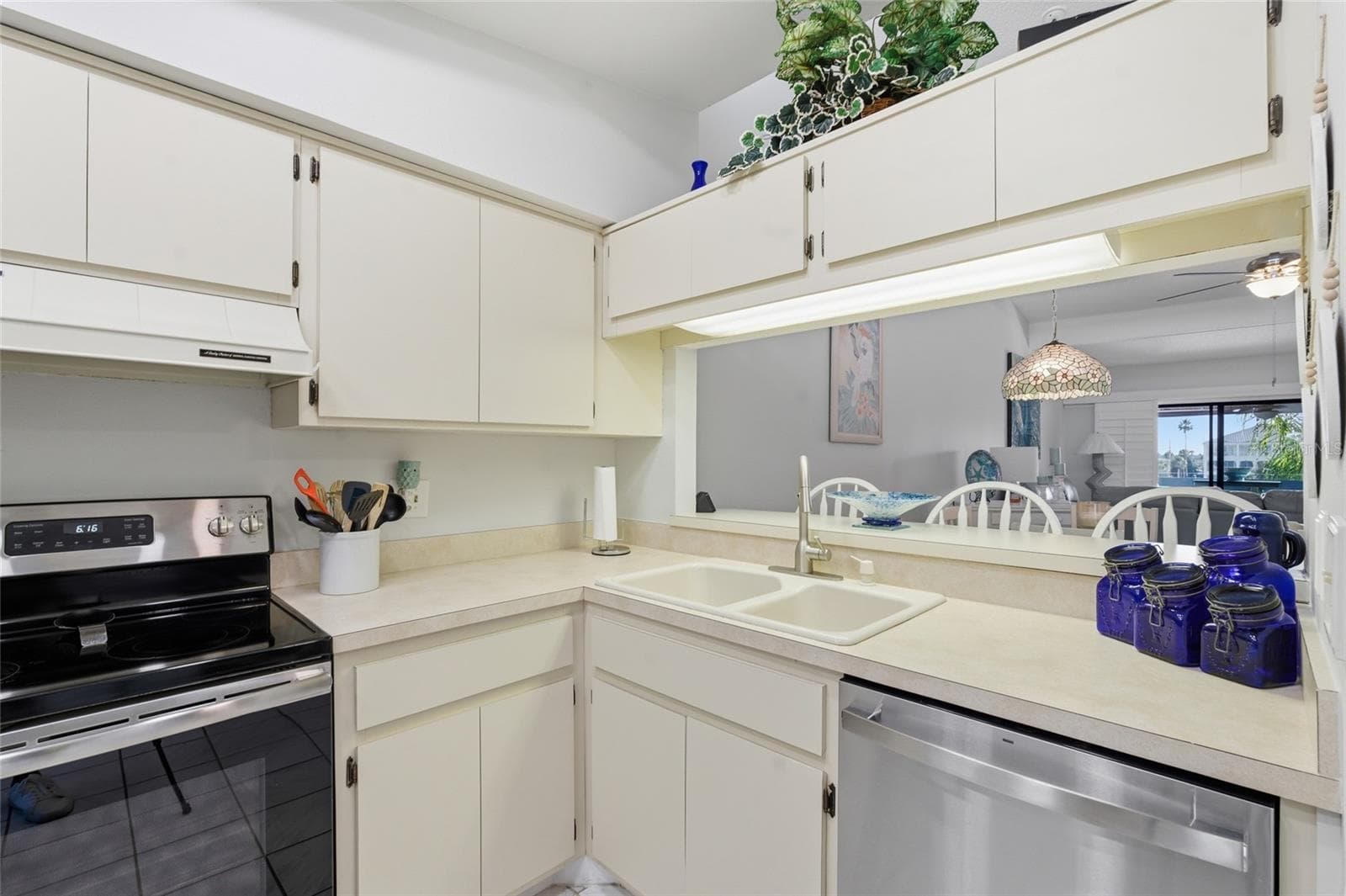 Condominium at 11650 CAPRI CIR S #204, TREASURE ISLAND, photo 6 of 56