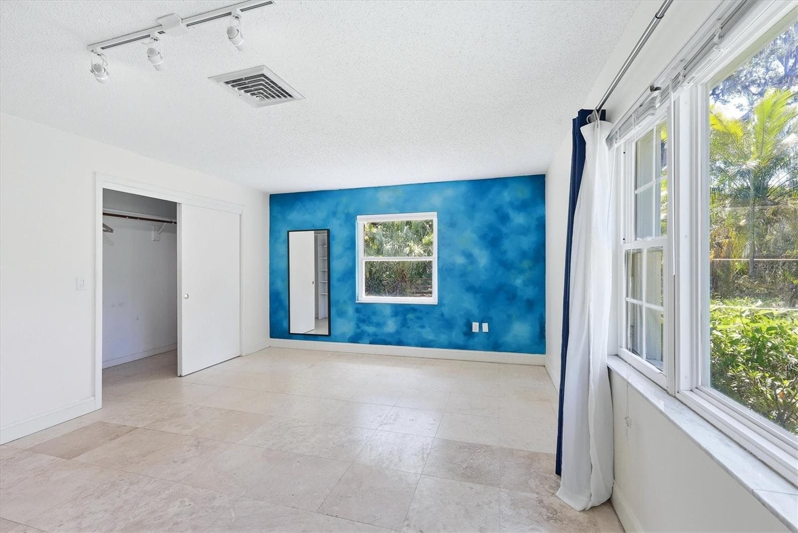 Single Family Residence at 4420 GREENWOOD STABLES RD, SARASOTA, photo 12 of 40