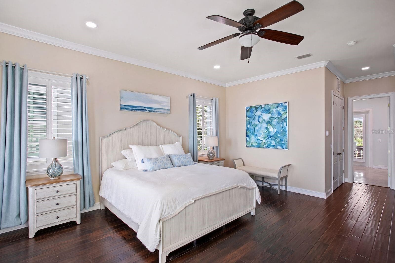 Alternate view of the main level, primary suite, showcasing the entrance to the ensuite. - 611 1ST AVE S, TIERRA VERDE