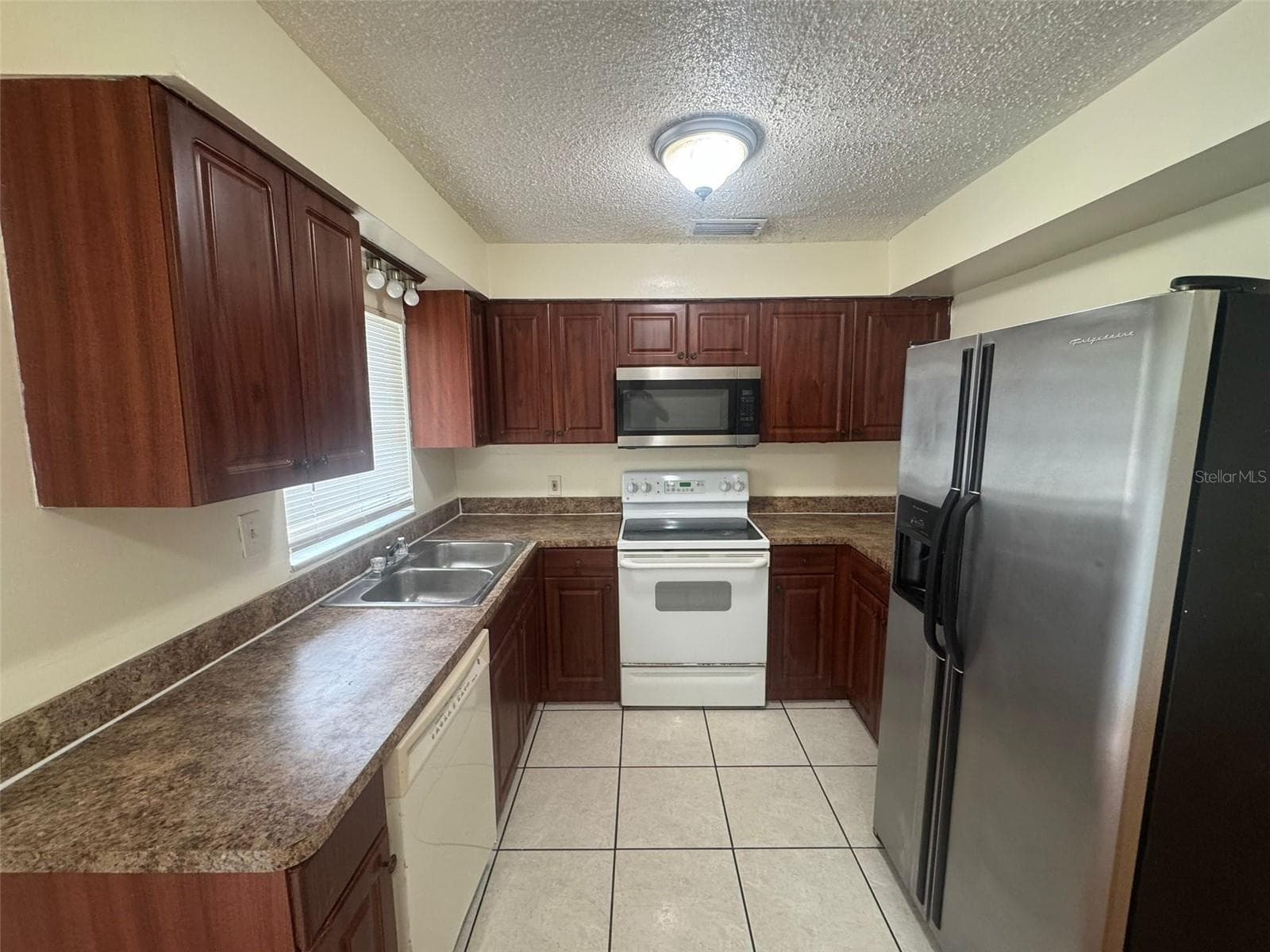 Condominium at 2800 E 113TH AVE #B1204, TAMPA, photo 8 of 26