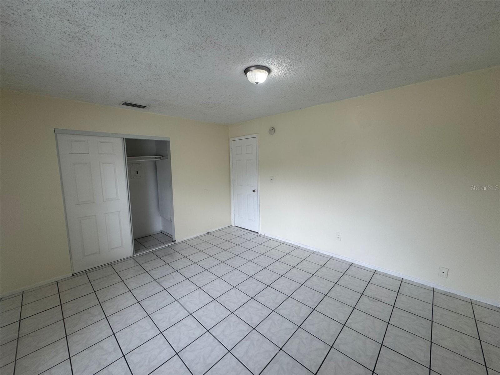 Condominium at 2800 E 113TH AVE #B1204, TAMPA, photo 20 of 26