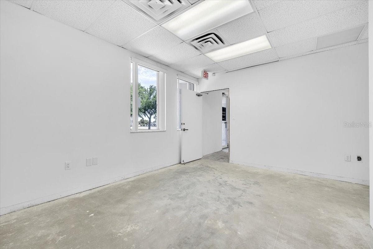 SUITE 102B Right Side Waiting Room - 3300 TAMIAMI TRL #2, PORT CHARLOTTE