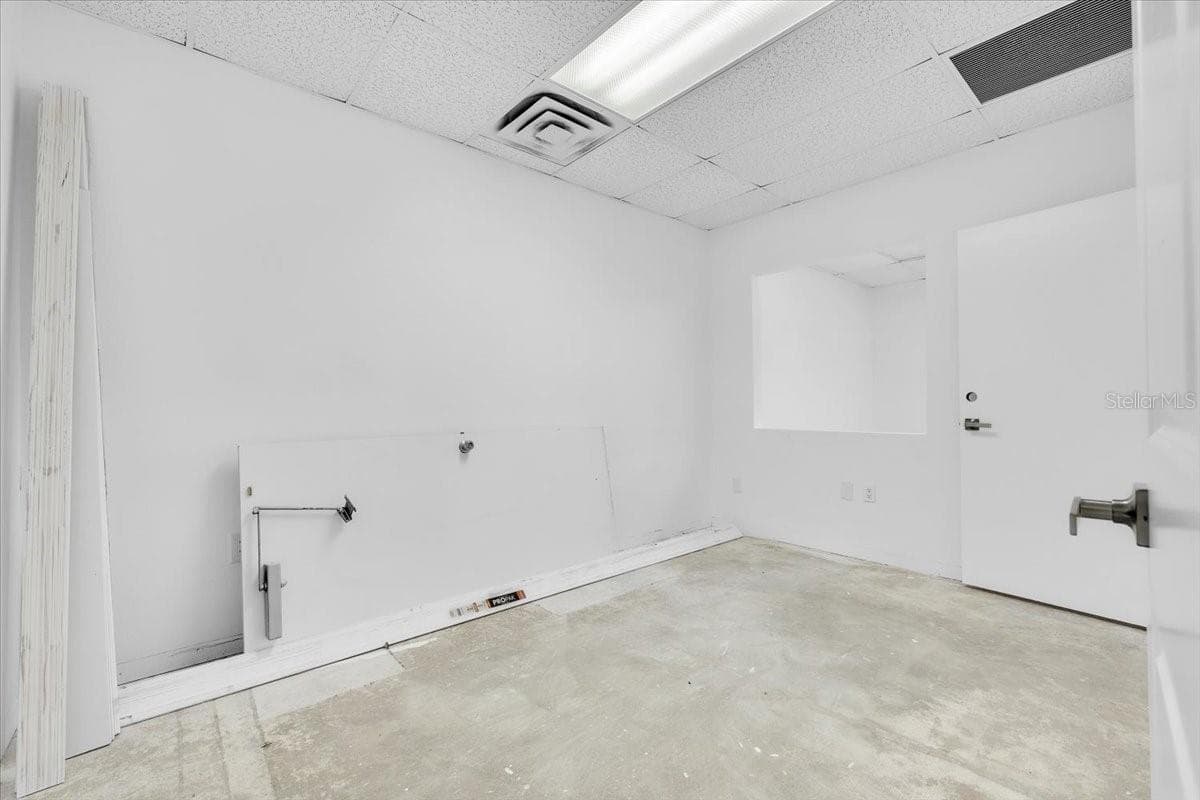 SUITE 102B Right Side Reception Room - 3300 TAMIAMI TRL #2, PORT CHARLOTTE