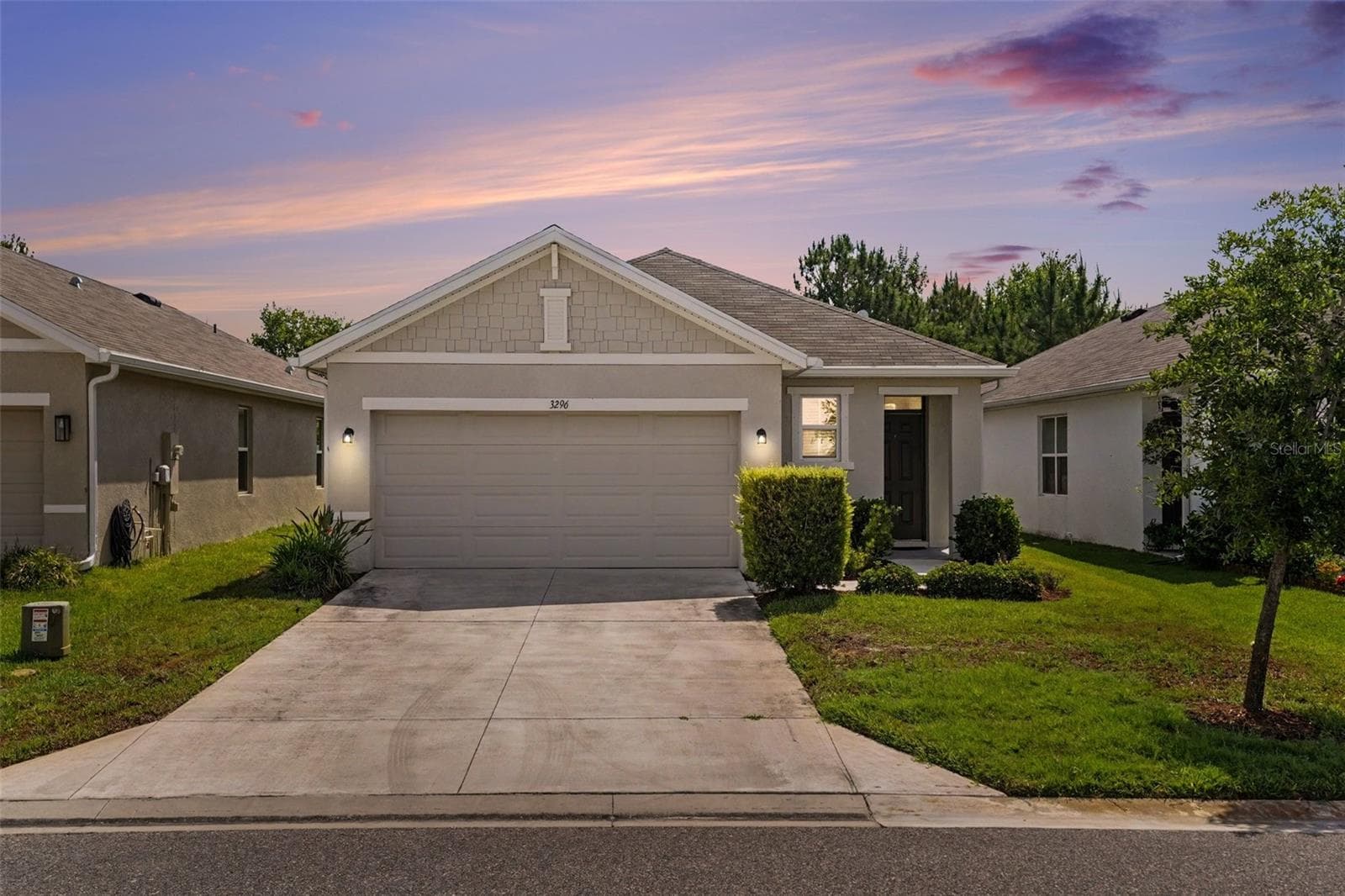 3296 SUNCOAST PLAINS DR