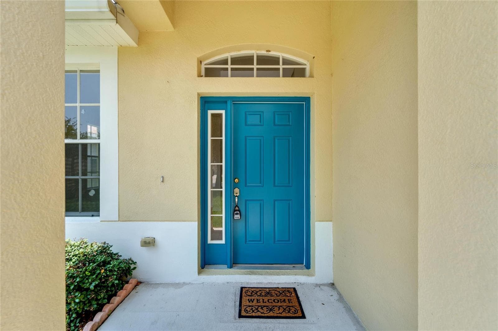 Single Family Residence at 411 DURHAM SHORE CT, APOLLO BEACH, photo 9 of 67