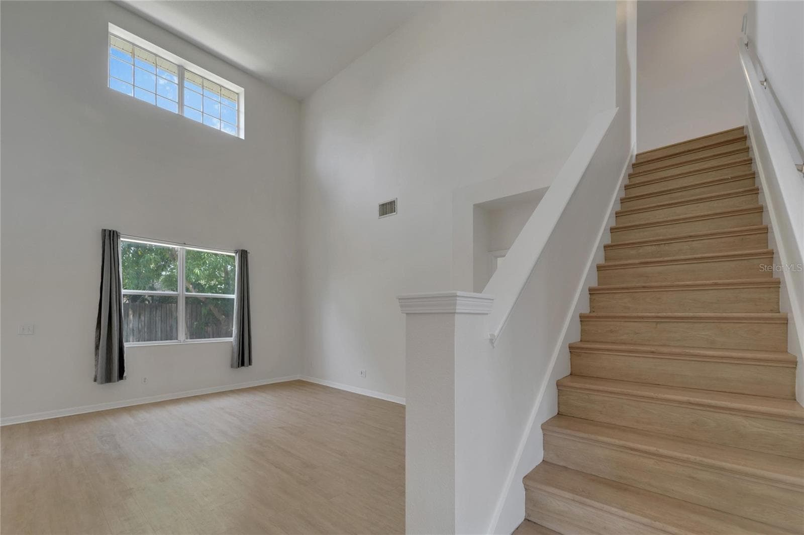 Single Family Residence at 411 DURHAM SHORE CT, APOLLO BEACH, photo 18 of 67