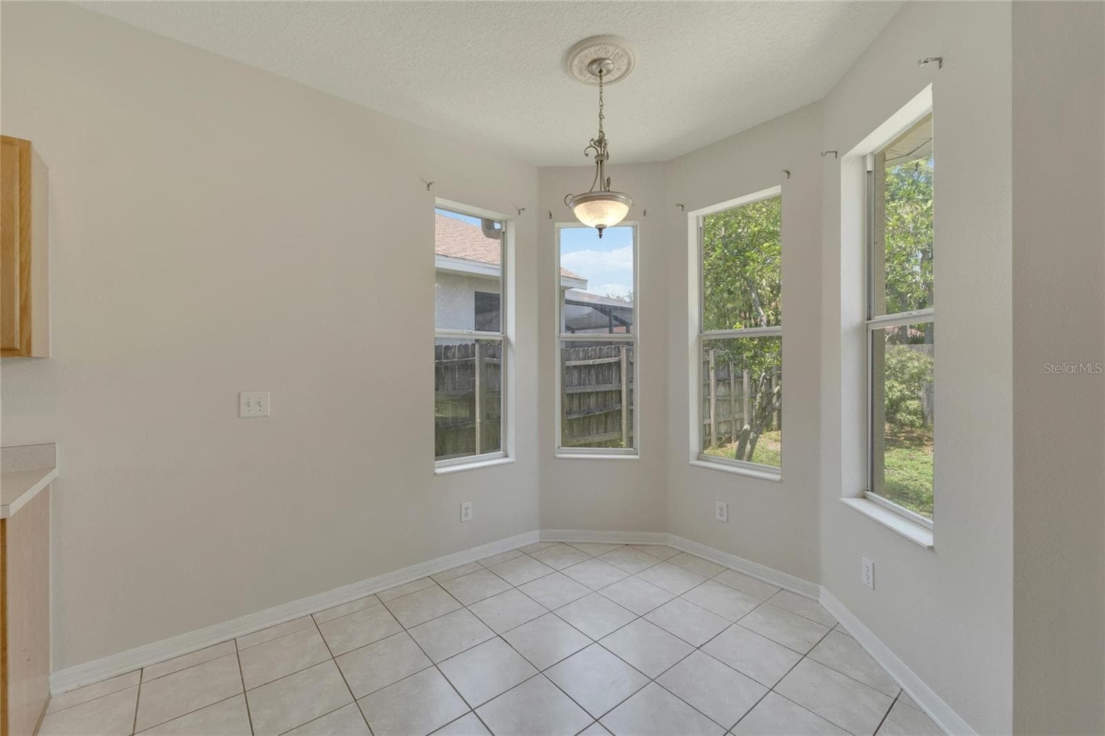 Single Family Residence at 411 DURHAM SHORE CT, APOLLO BEACH, photo 23 of 67