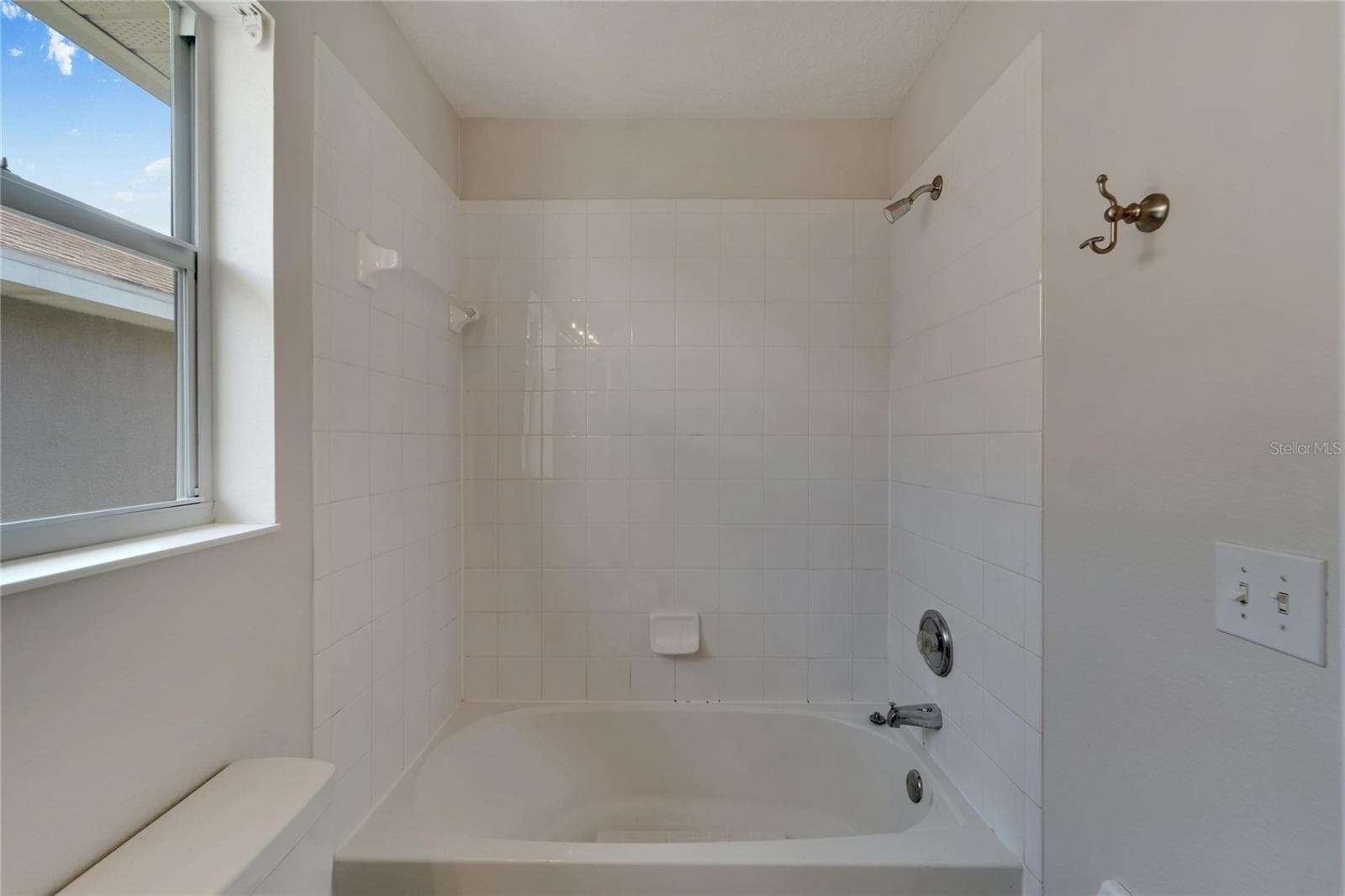 Single Family Residence at 411 DURHAM SHORE CT, APOLLO BEACH, photo 56 of 67