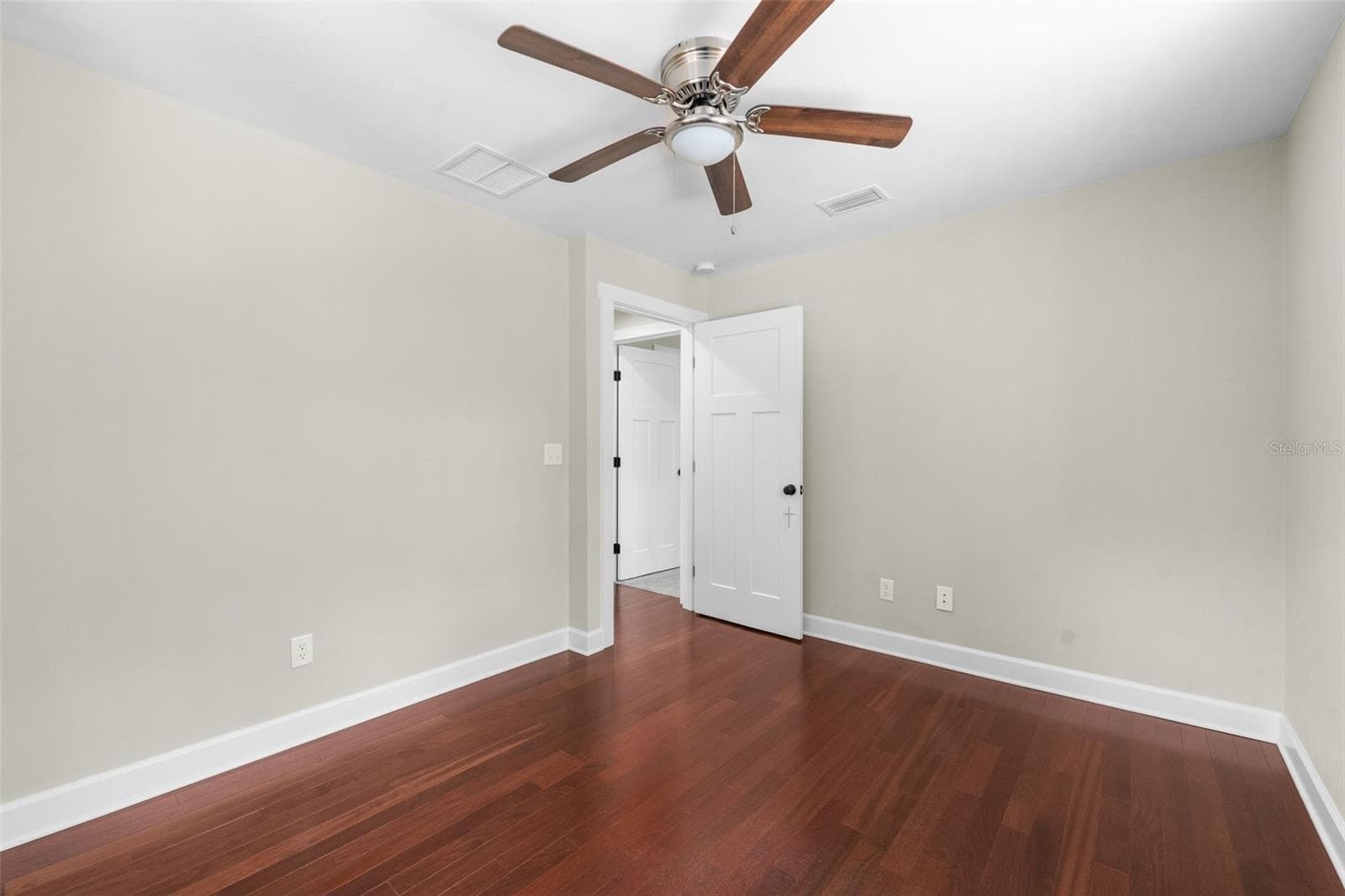 Bedroom - 8026 NE 221ST ST, MELROSE