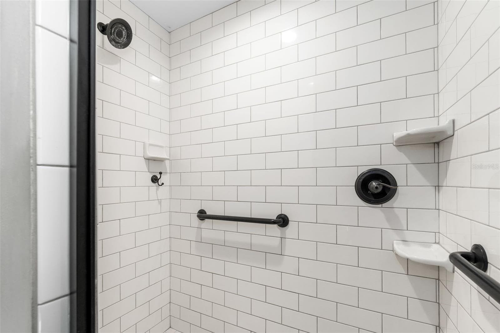 Master bath - 8026 NE 221ST ST, MELROSE
