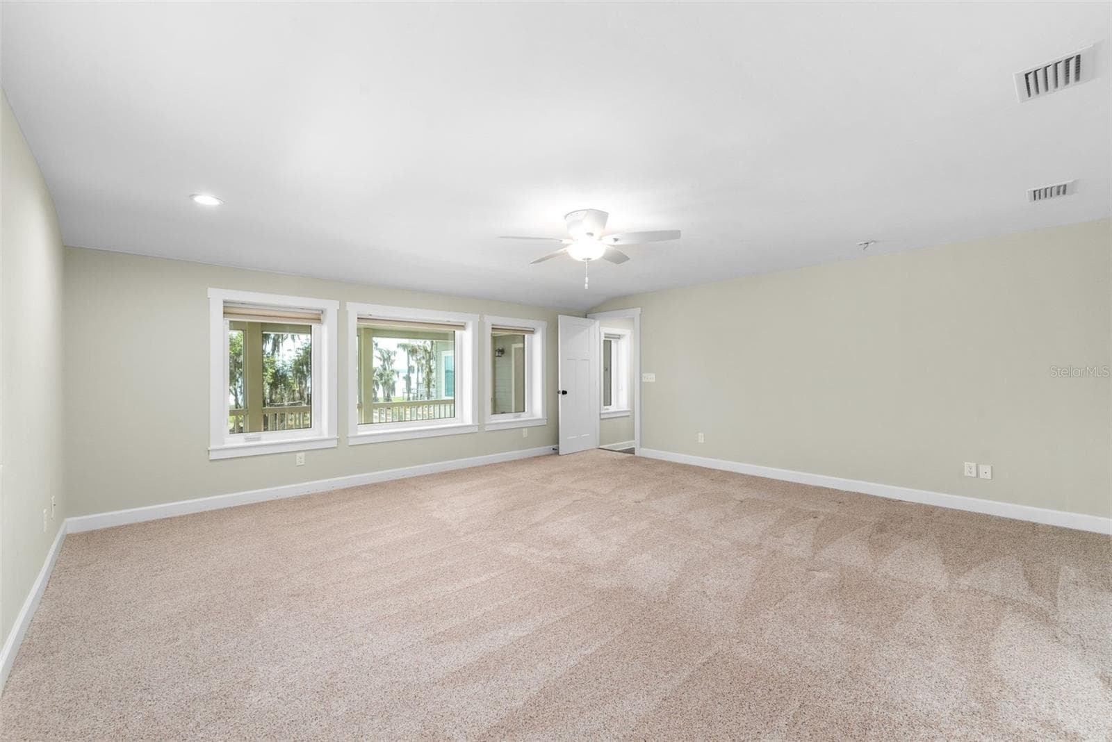 Master bedroom - 8026 NE 221ST ST, MELROSE
