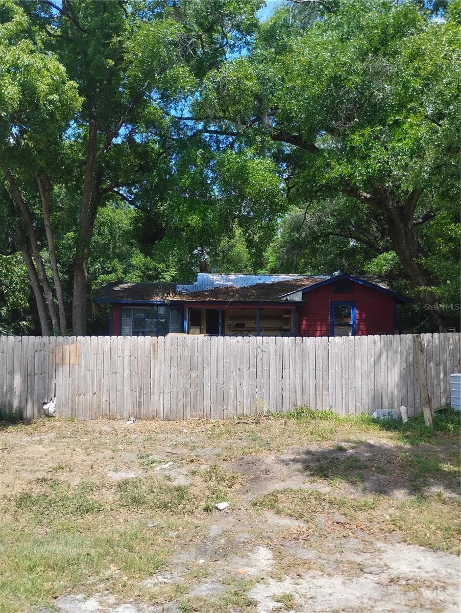 2507 N MAGNOLIA AVE