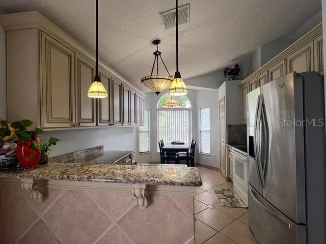 Single Family Residence at 4125 HAMPSHIRE VILLAGE CT, ORLANDO, photo 6 of 40