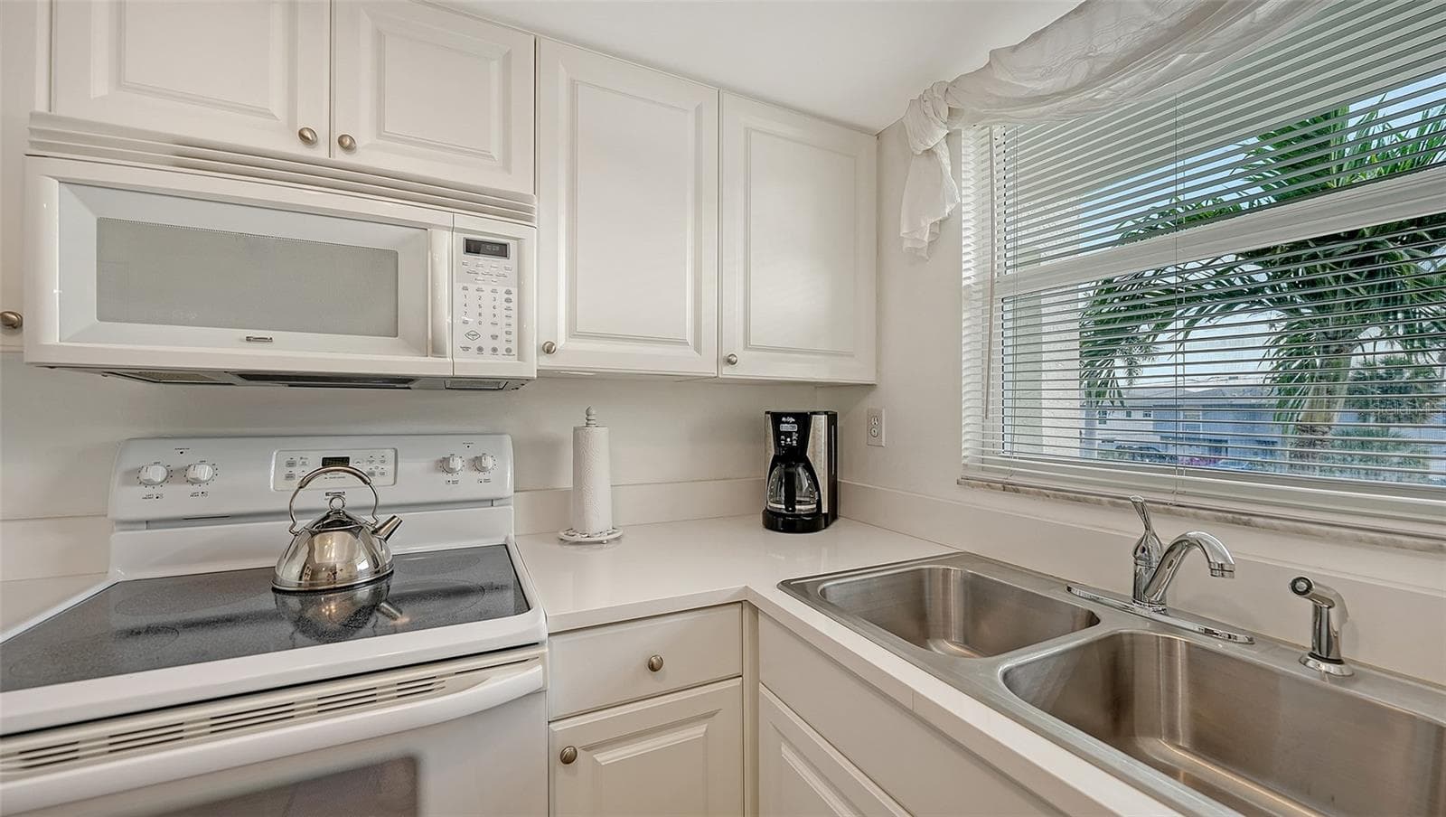 Condominium at 9200 MIDNIGHT PASS RD #25, SARASOTA, photo 22 of 35