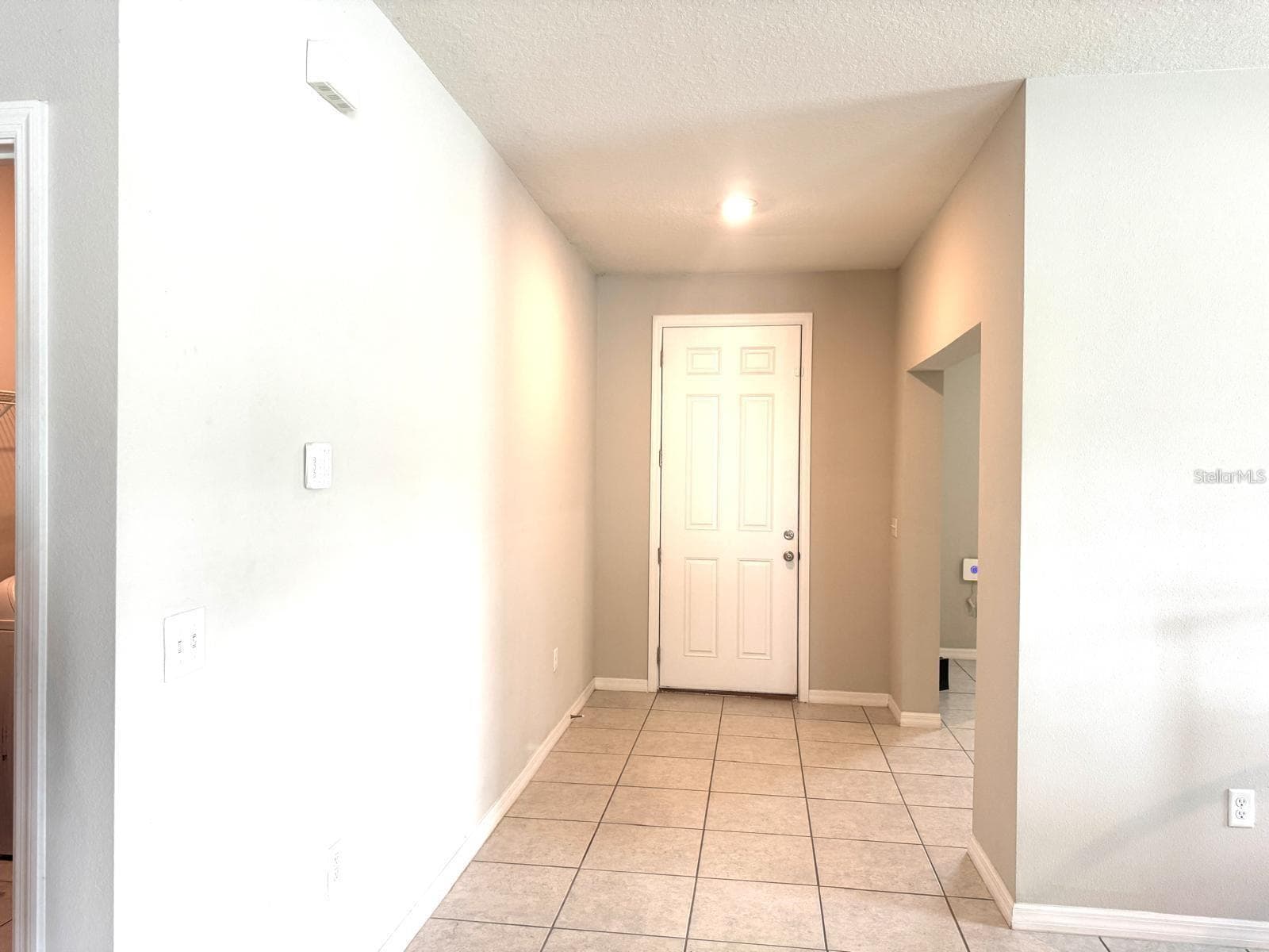 Single Family Residence at 863 HUDSON VALLEY DR, POINCIANA, photo 2 of 20