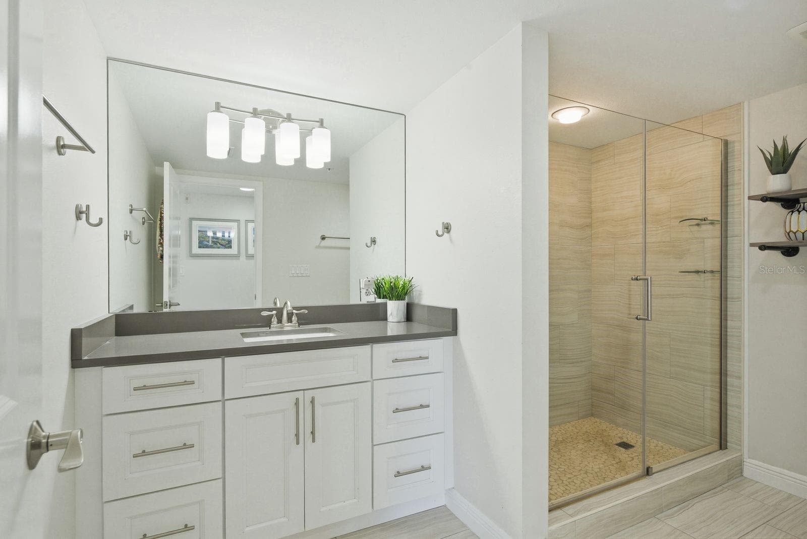 Primary bathroom - 223 ISLAND WAY #2D, CLEARWATER BEACH