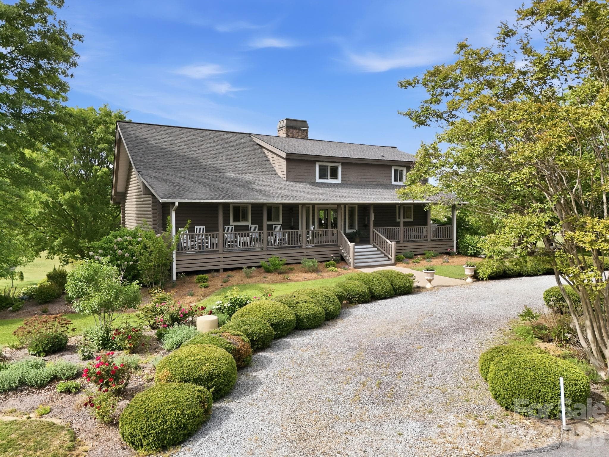 Front Circular Drive - Hendersonville