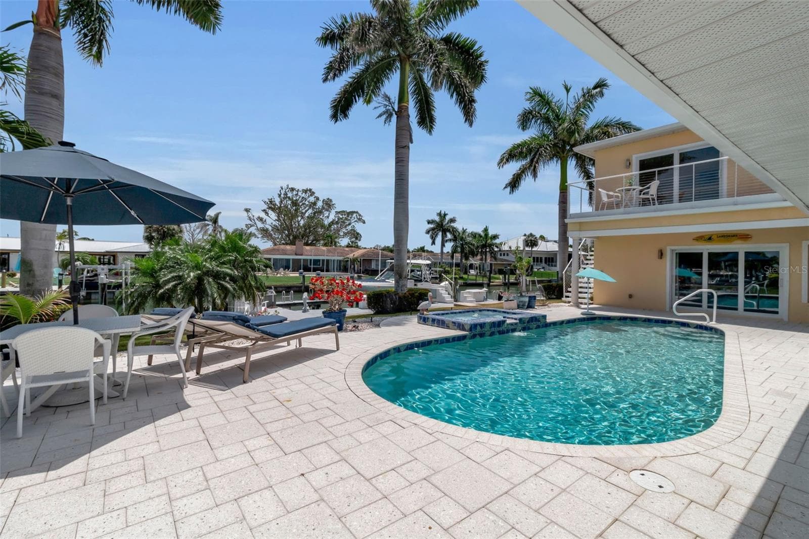 Single Family Residence at 524 HORNBLOWER LN, LONGBOAT KEY, photo 6 of 59