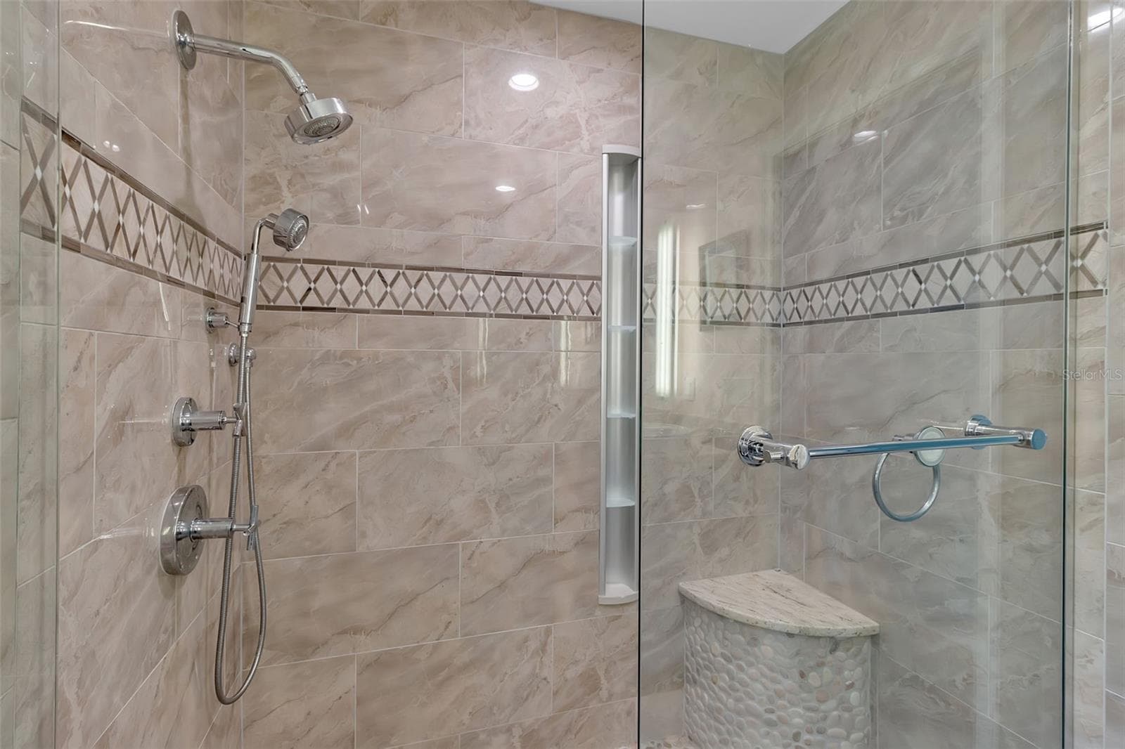 Single Family Residence at 524 HORNBLOWER LN, LONGBOAT KEY, photo 36 of 59