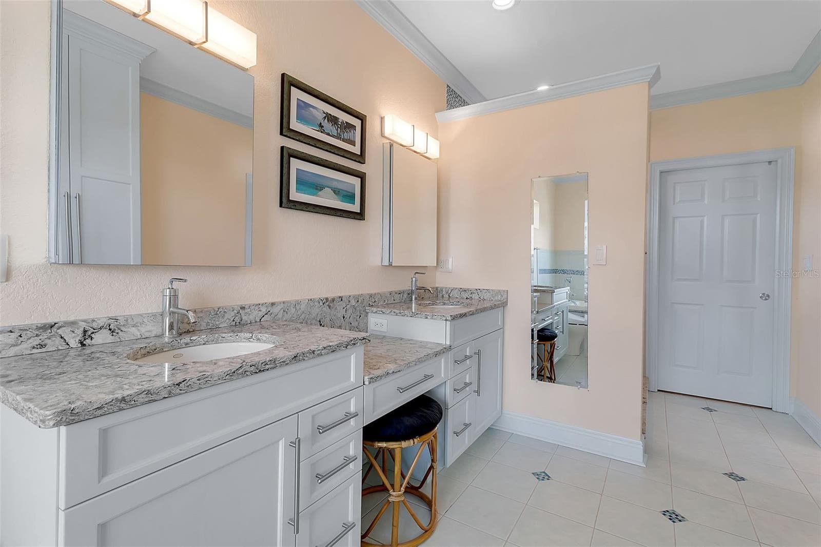 Primary bath - 524 HORNBLOWER LN, LONGBOAT KEY