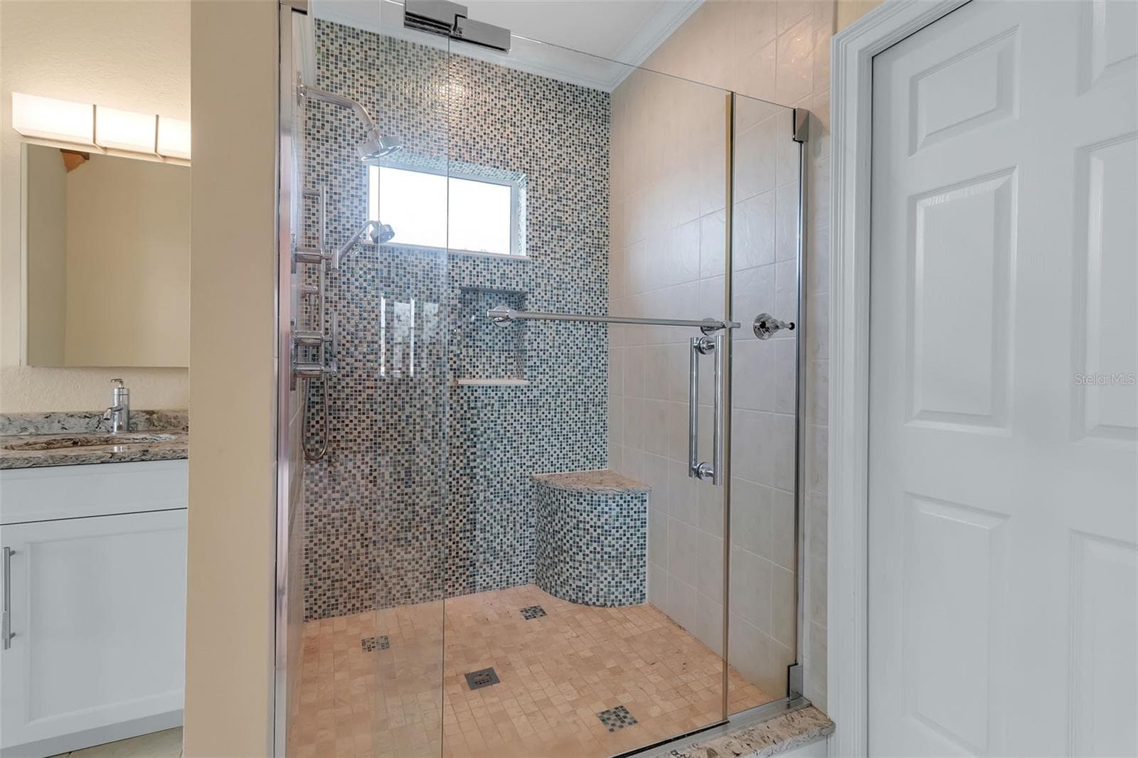 Primary bath shower with multiple shower heads - 524 HORNBLOWER LN, LONGBOAT KEY