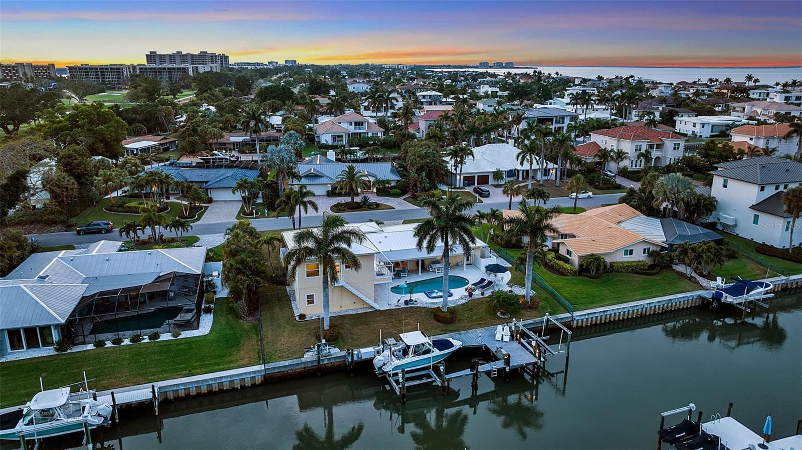 Single Family Residence at 524 HORNBLOWER LN, LONGBOAT KEY, photo 56 of 59