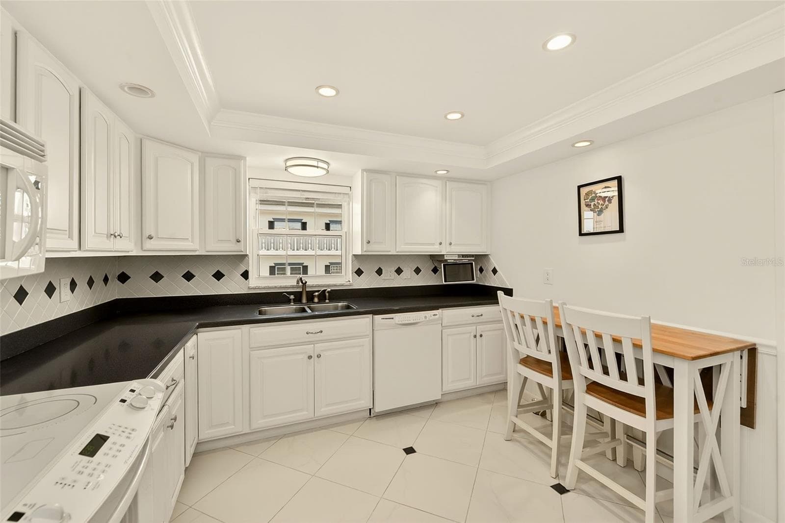 Condominium at 131 BLUFF VIEW DR #401, BELLEAIR BLUFFS, photo 14 of 53