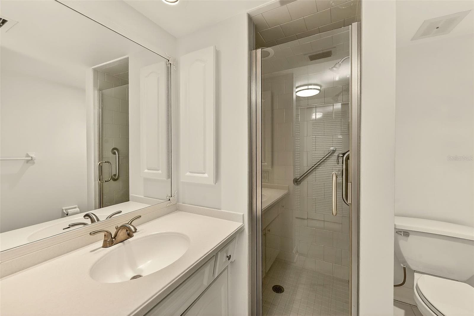Primary Bathroom - 131 BLUFF VIEW DR #401, BELLEAIR BLUFFS