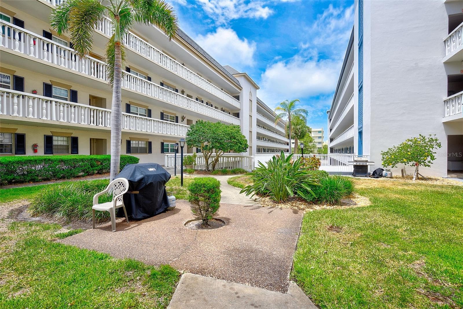 Condominium at 131 BLUFF VIEW DR #401, BELLEAIR BLUFFS, photo 38 of 53