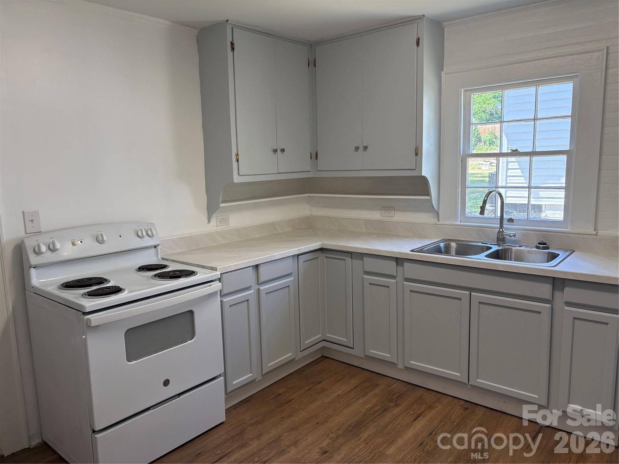 Single Family Residence at Concord, photo 3 of 11