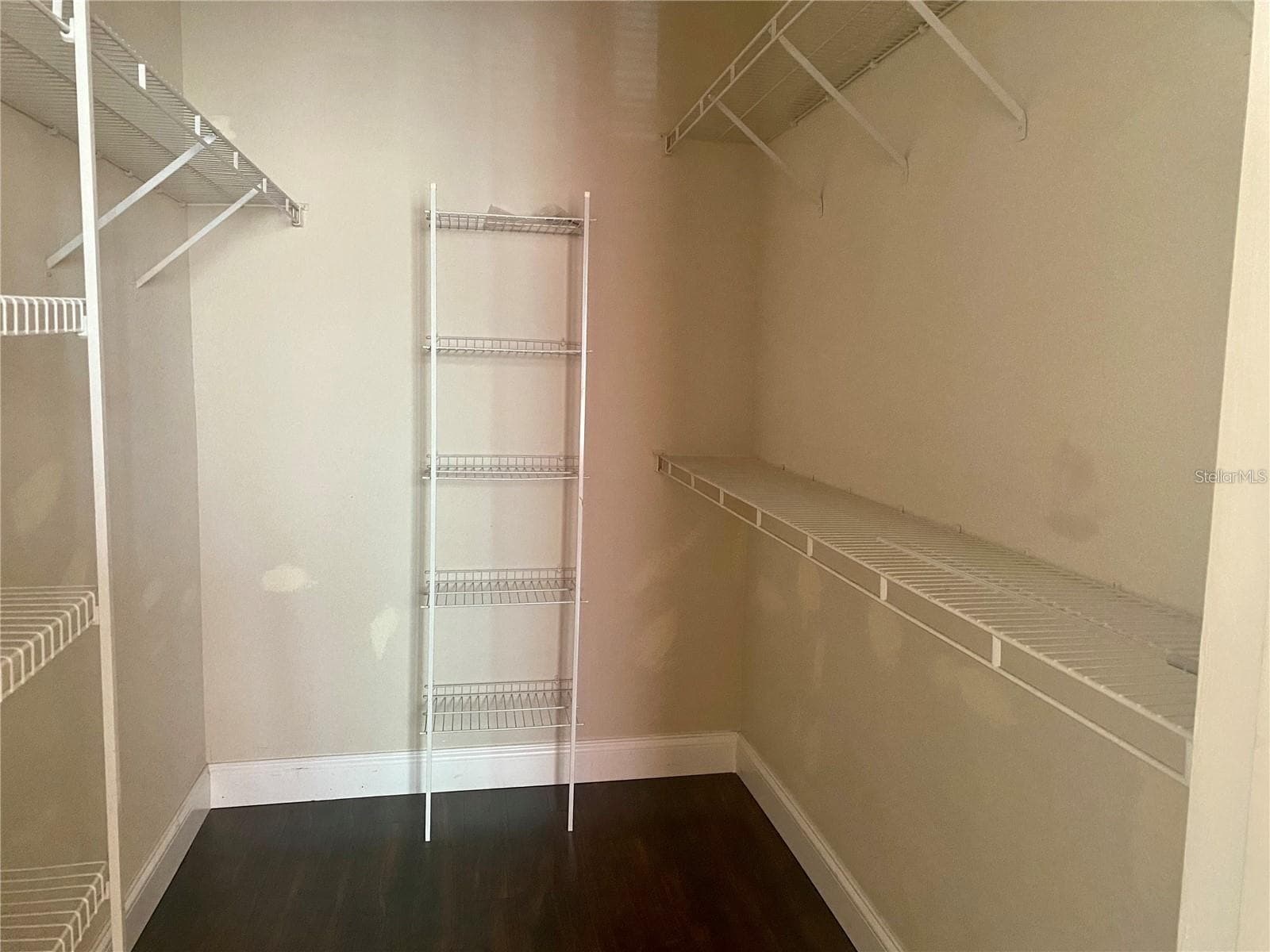 Condominium at 3325 S KIRKMAN RD #423, ORLANDO, photo 14 of 22