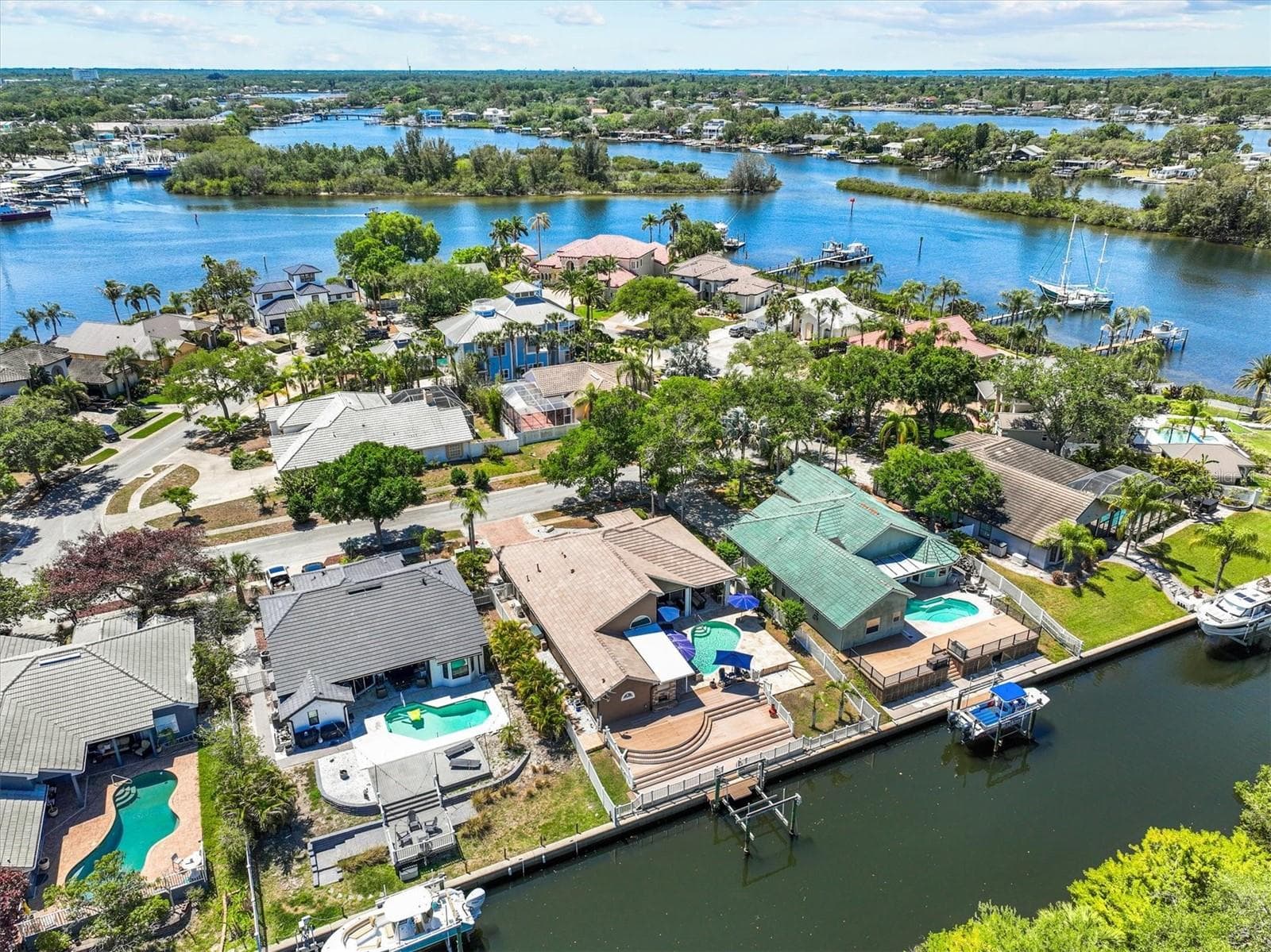 Single Family Residence at 1114 MARINA DR, TARPON SPRINGS, photo 51 of 54