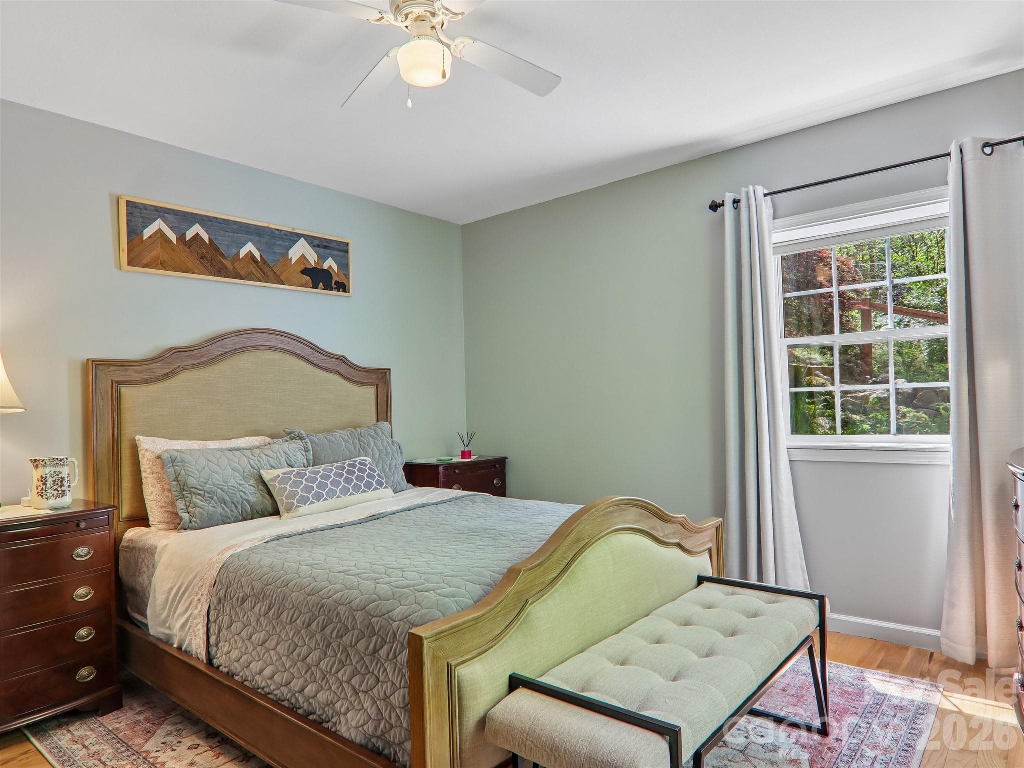 Basement bedroom - Pisgah Forest