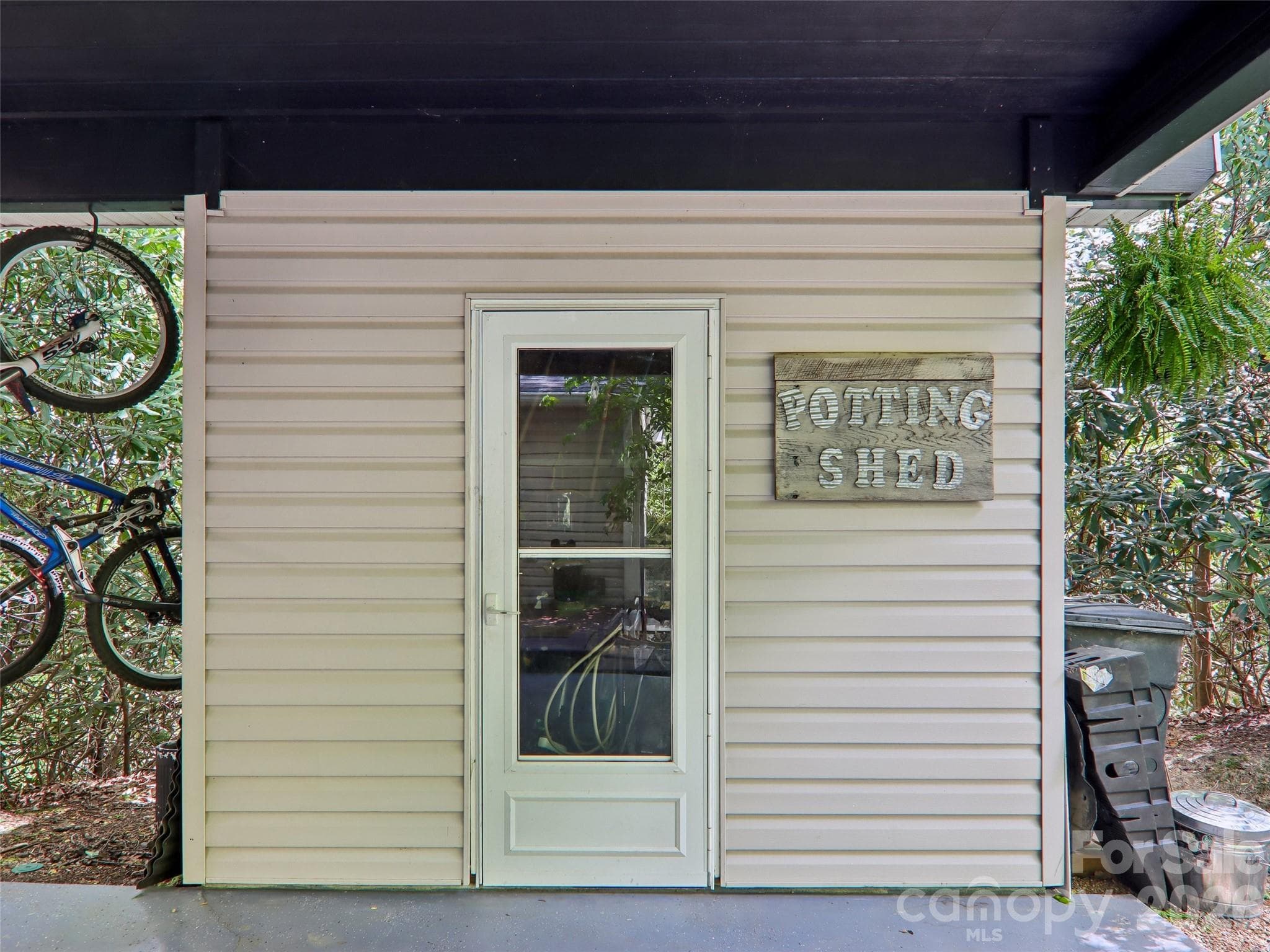 Potting shed or work shed - Pisgah Forest