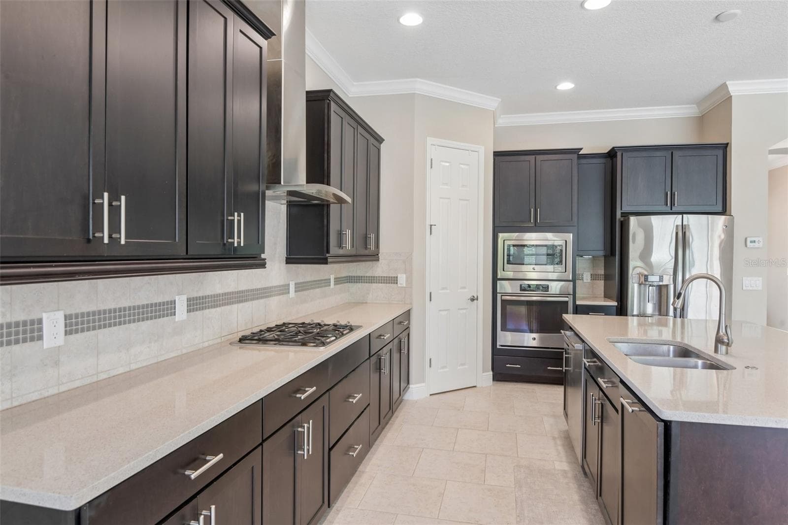 Single Family Residence at 8355 SWISS CHARD CIR, LAND O LAKES, photo 11 of 37