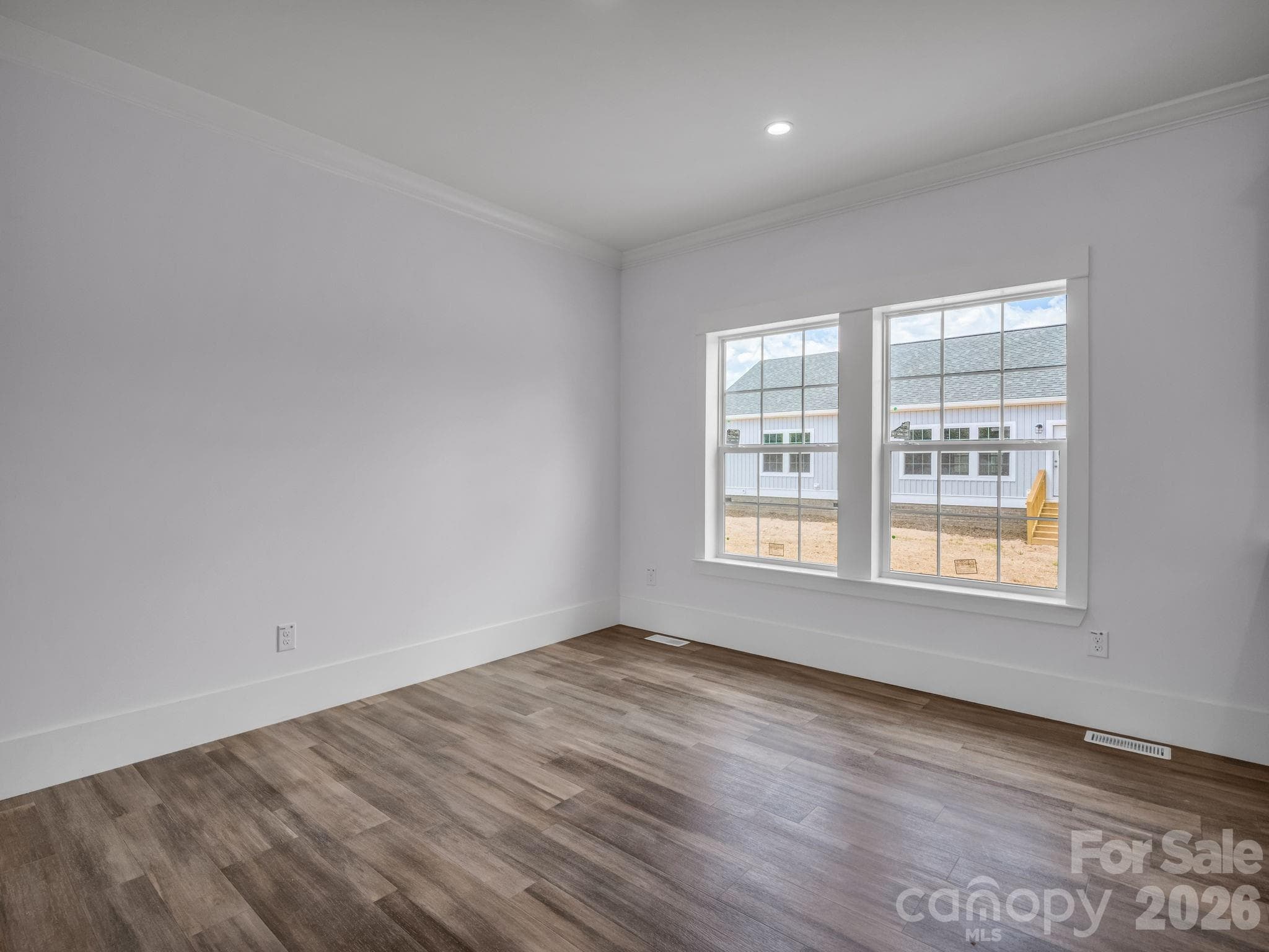 living area - 145 Prosperity Way, Forest City